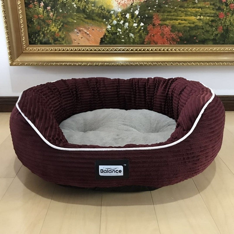 Bed for cats and dogs