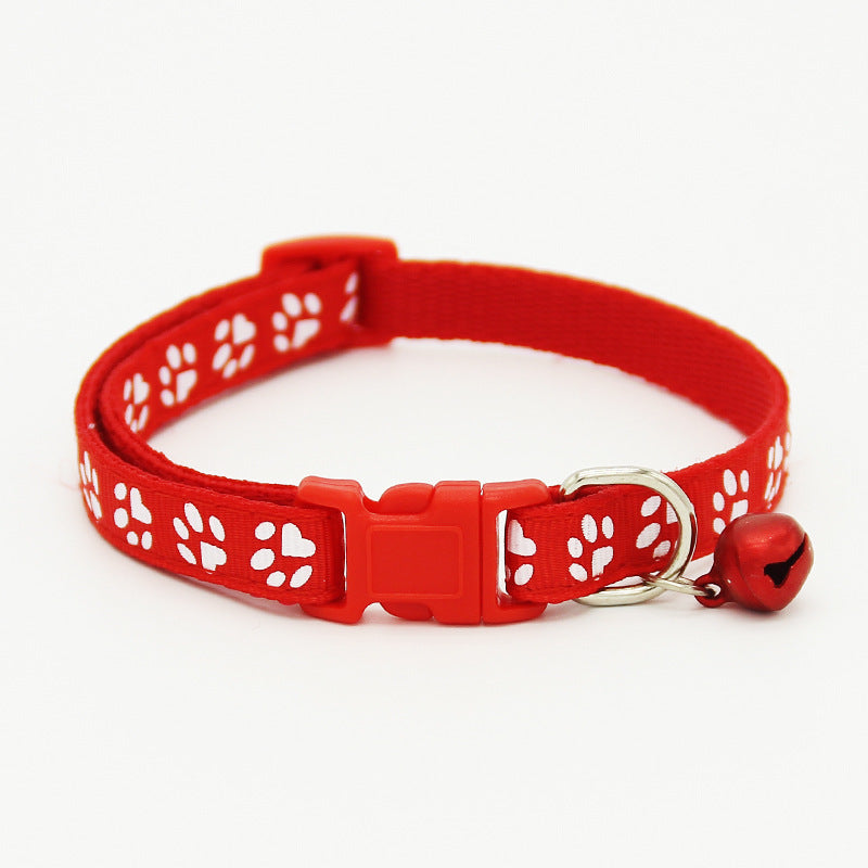 Pet collar with Bell The pet cat wears a bell collar