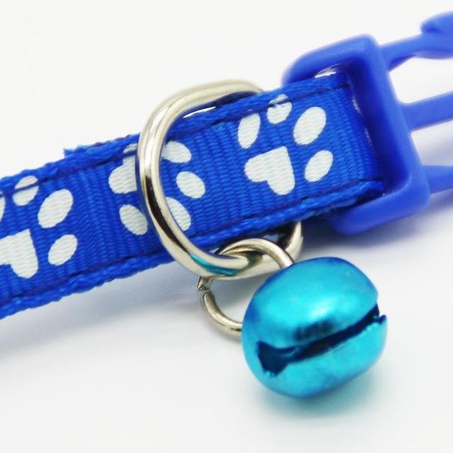 Pet collar with Bell The pet cat wears a bell collar