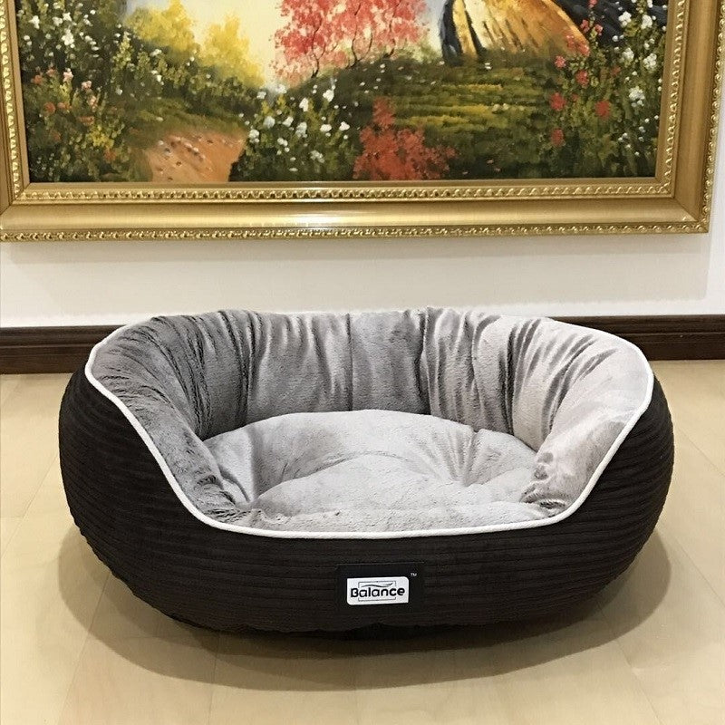 Bed for cats and dogs